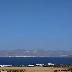 White House With Sea View Tatil Evi