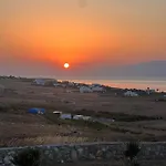 White House With Sea View Tatil Evi