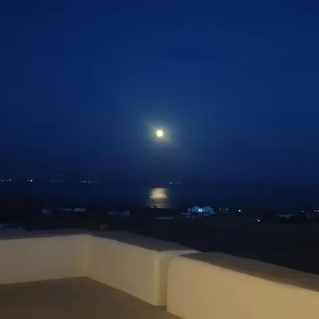 White House With Sea View 암벨라스