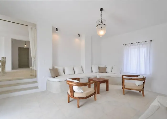 White House With Sea View