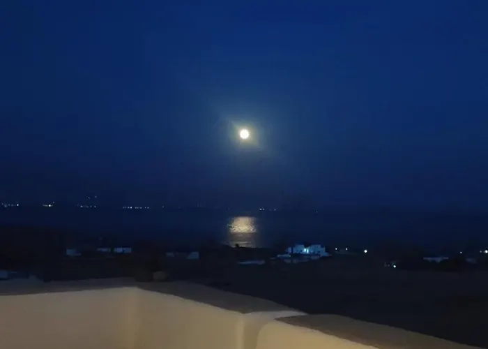 White House With Sea View Αμπελάς