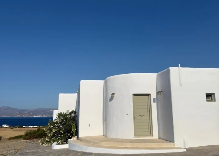 White House With Sea View